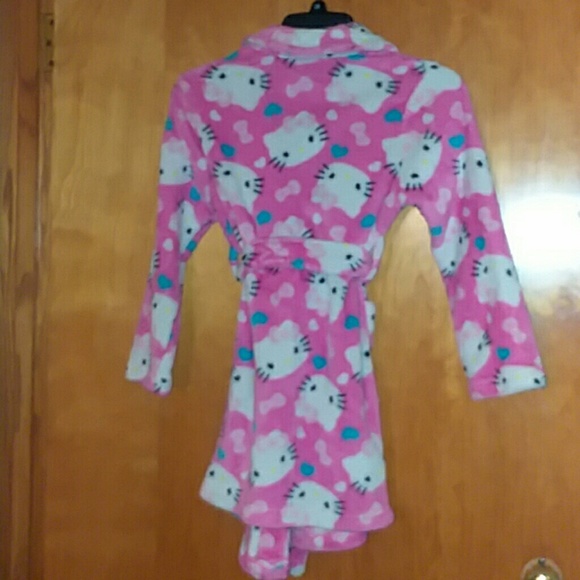 Hello Kitty Fleece Robe - Picture 2 of 6